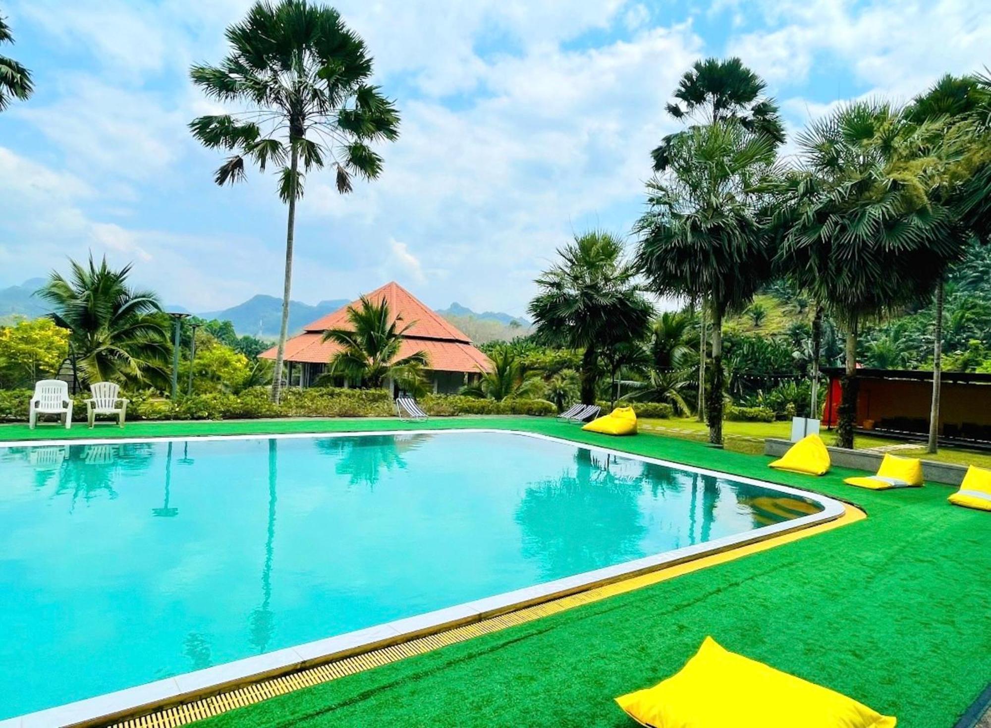 Takhun Mountain View Bed & Breakfast Ban Tha Khun Exterior photo
